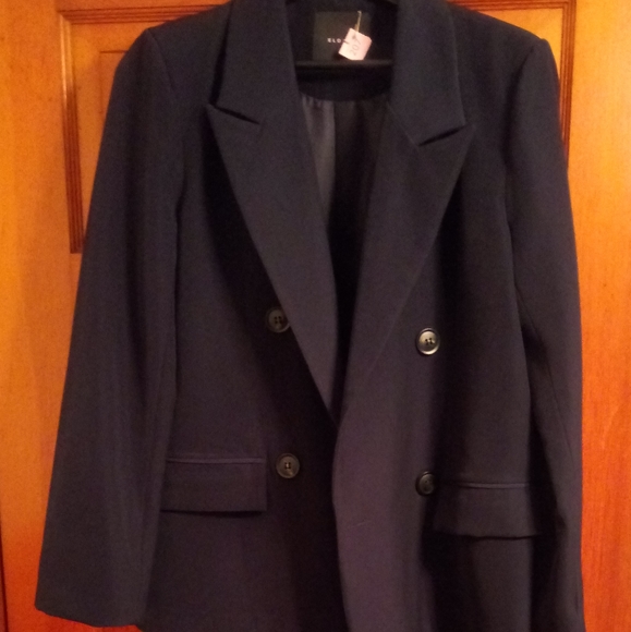 Blazer - Picture 2 of 2